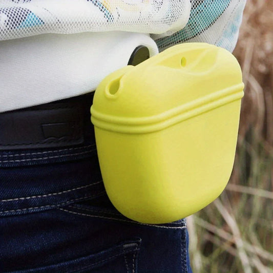 Silicone Dog Treat Bag – Waterproof Portable Training Pouch with Magnetic Clip