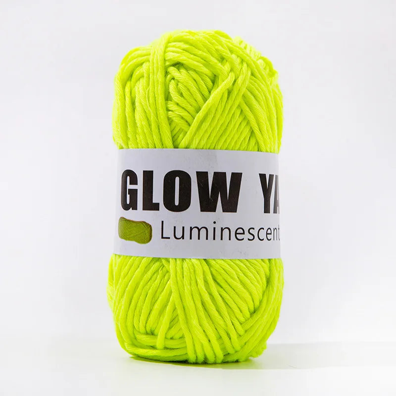 50g Novel Functional Yarn Glow In The Dark Polyester Luminous Chunky Yarn 2mm for Hand Knitting Carpet Sweater Hat Wool Yarn 80m