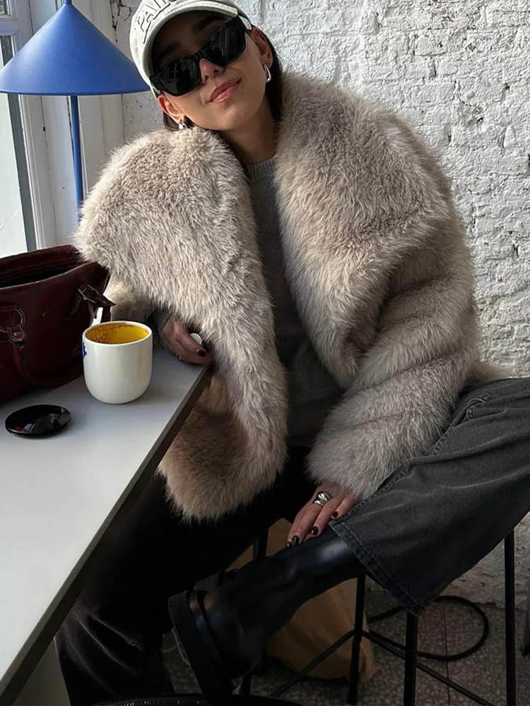 Cropped Faux Fur Coat Long Sleeve Front Snap-button Female Outerwear Chic Lapel Collar Thick Coat