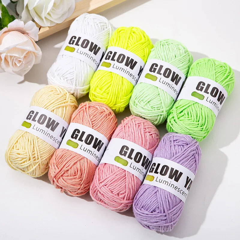 50g Novel Functional Yarn Glow In The Dark Polyester Luminous Chunky Yarn 2mm for Hand Knitting Carpet Sweater Hat Wool Yarn 80m