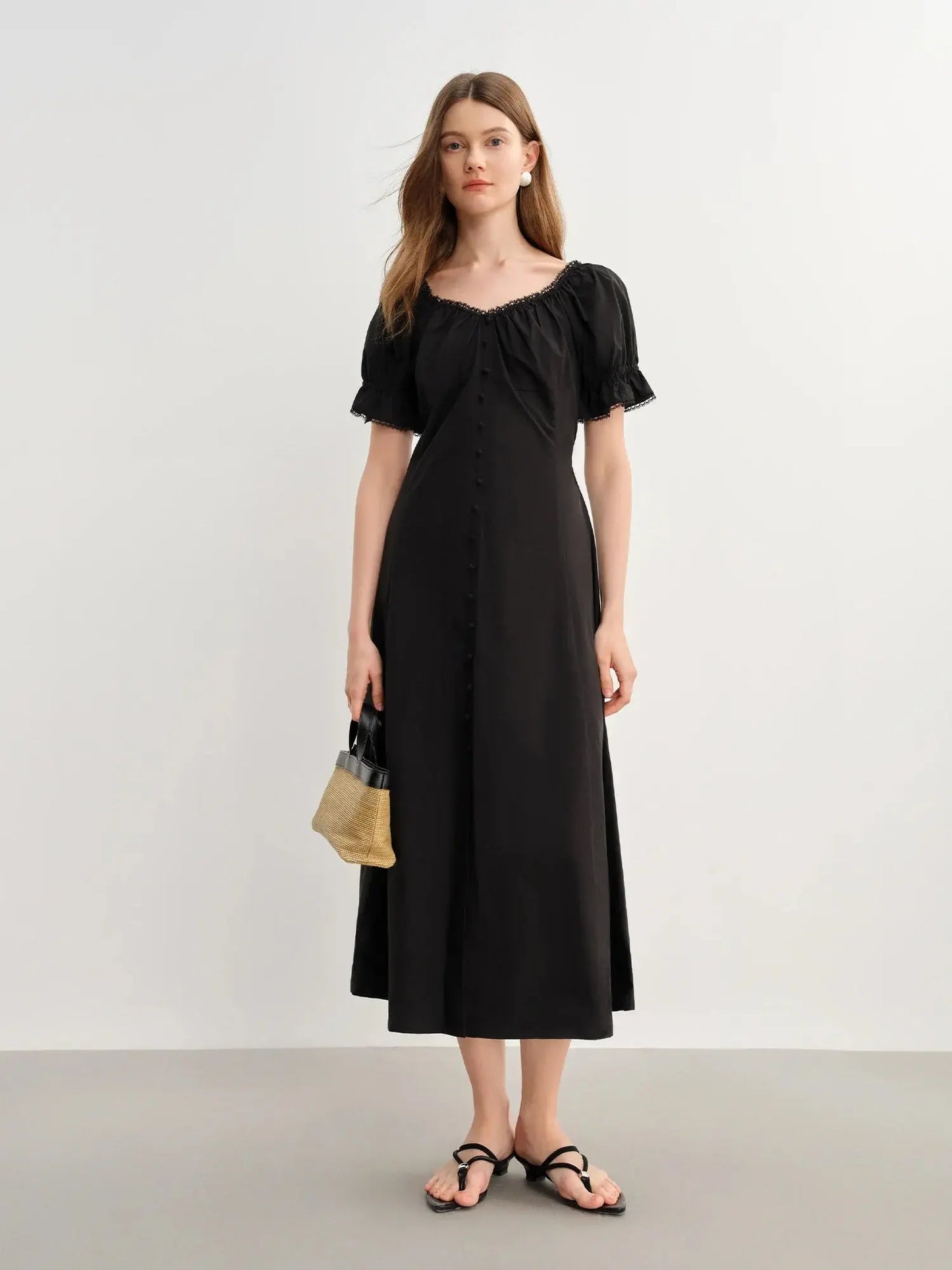 Elegant French Style Plus Size Summer Dress with Lace Collar