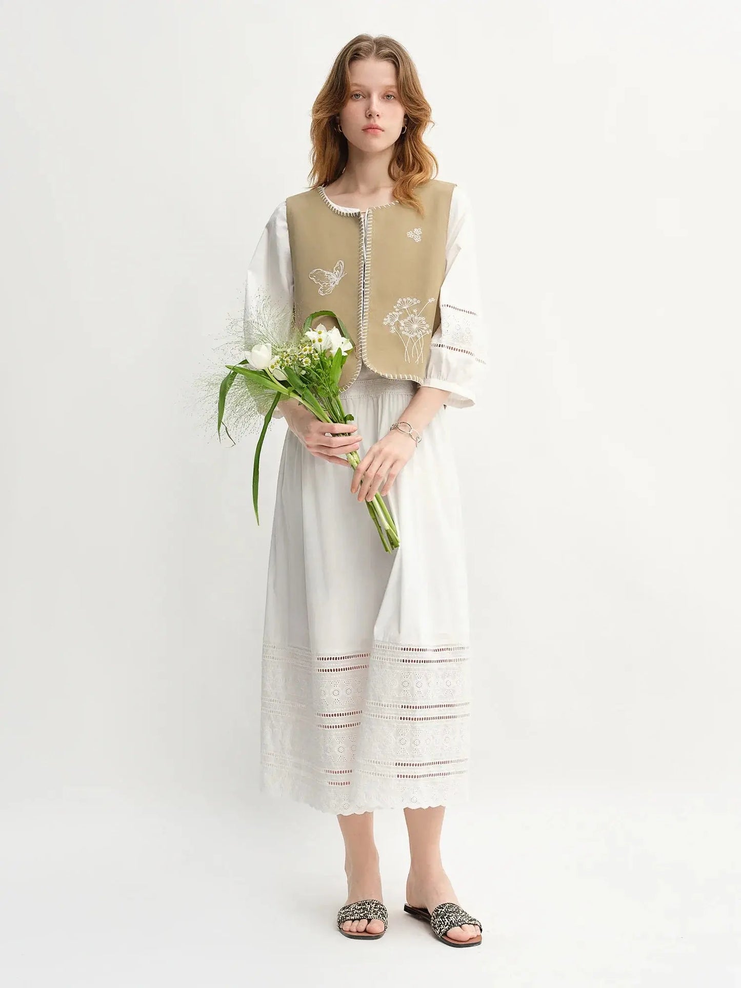 Relaxed Fit French-Inspired Lace Panel Dress