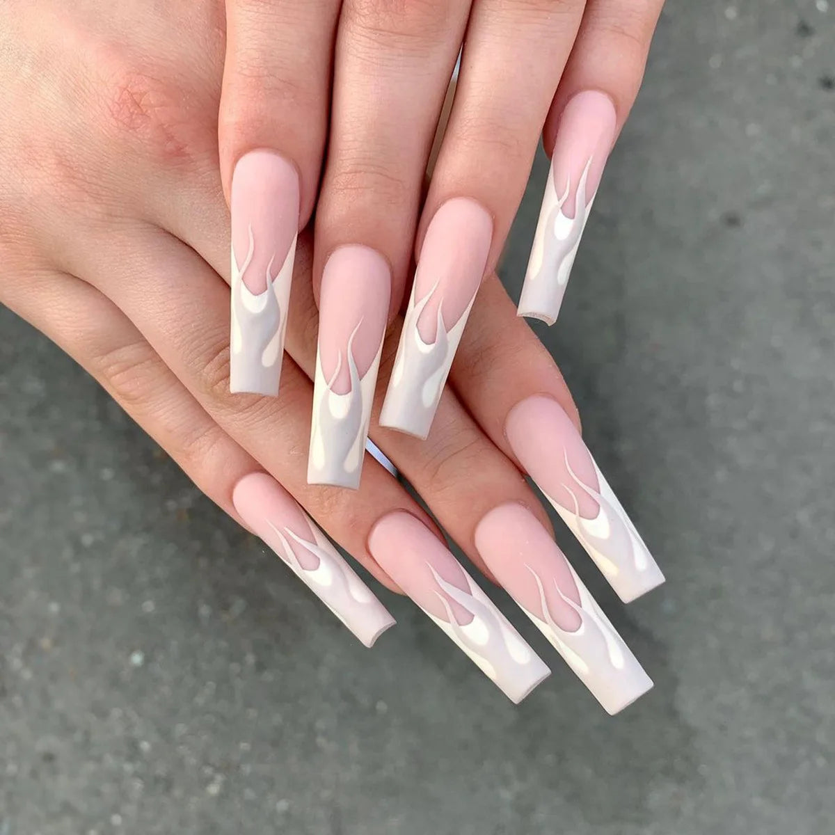 24Pcs Extra Long Square Fake Nail with Glue 3D Little Bear Bow Design False Nails White French Press on Nails Wearable Manicure