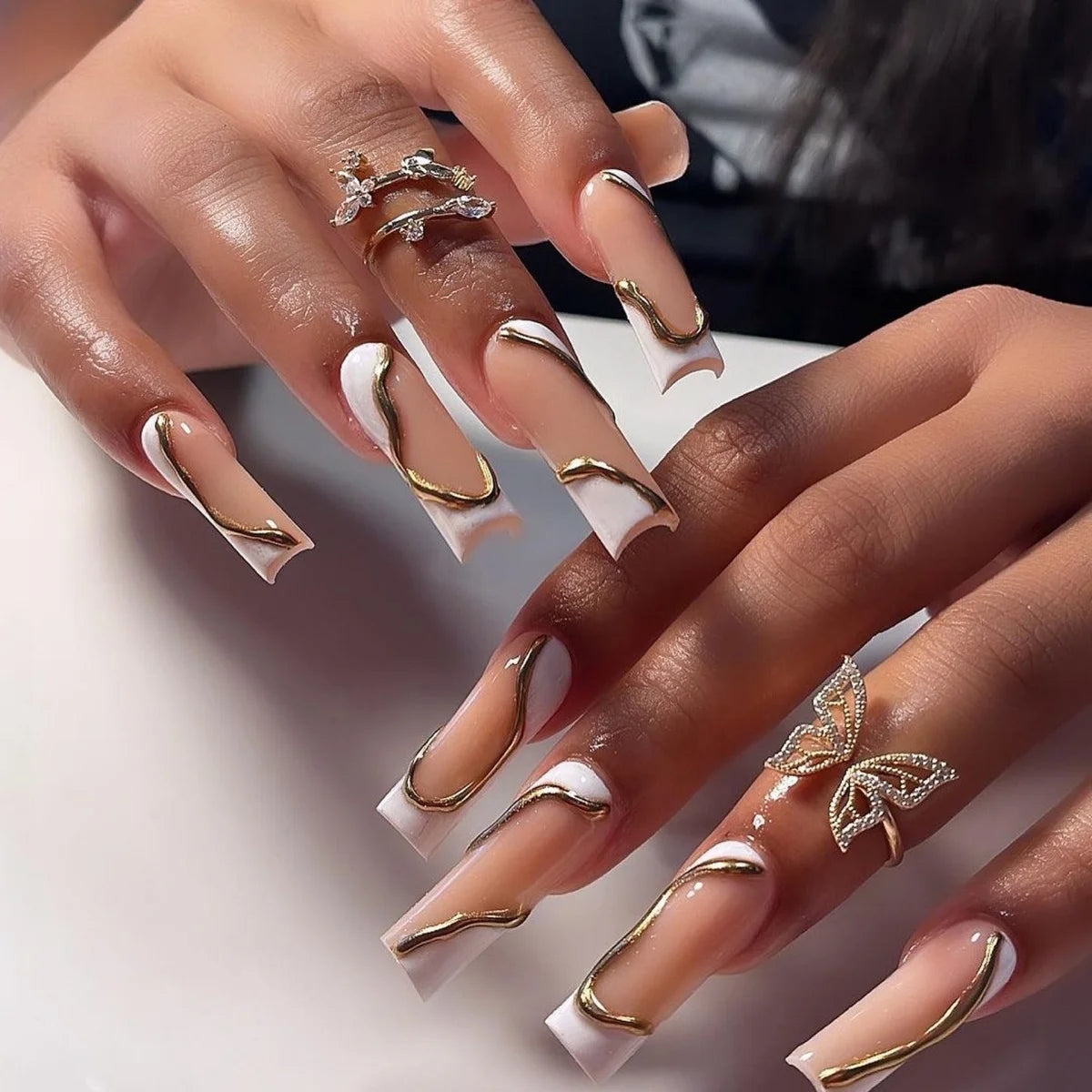 24Pcs Extra Long Square Fake Nail with Glue 3D Little Bear Bow Design False Nails White French Press on Nails Wearable Manicure