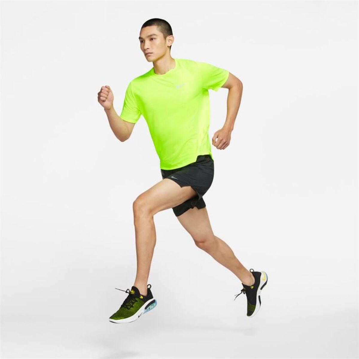 Men’s Short Sleeve T-Shirt Nike CU5992-702 Yellow-4