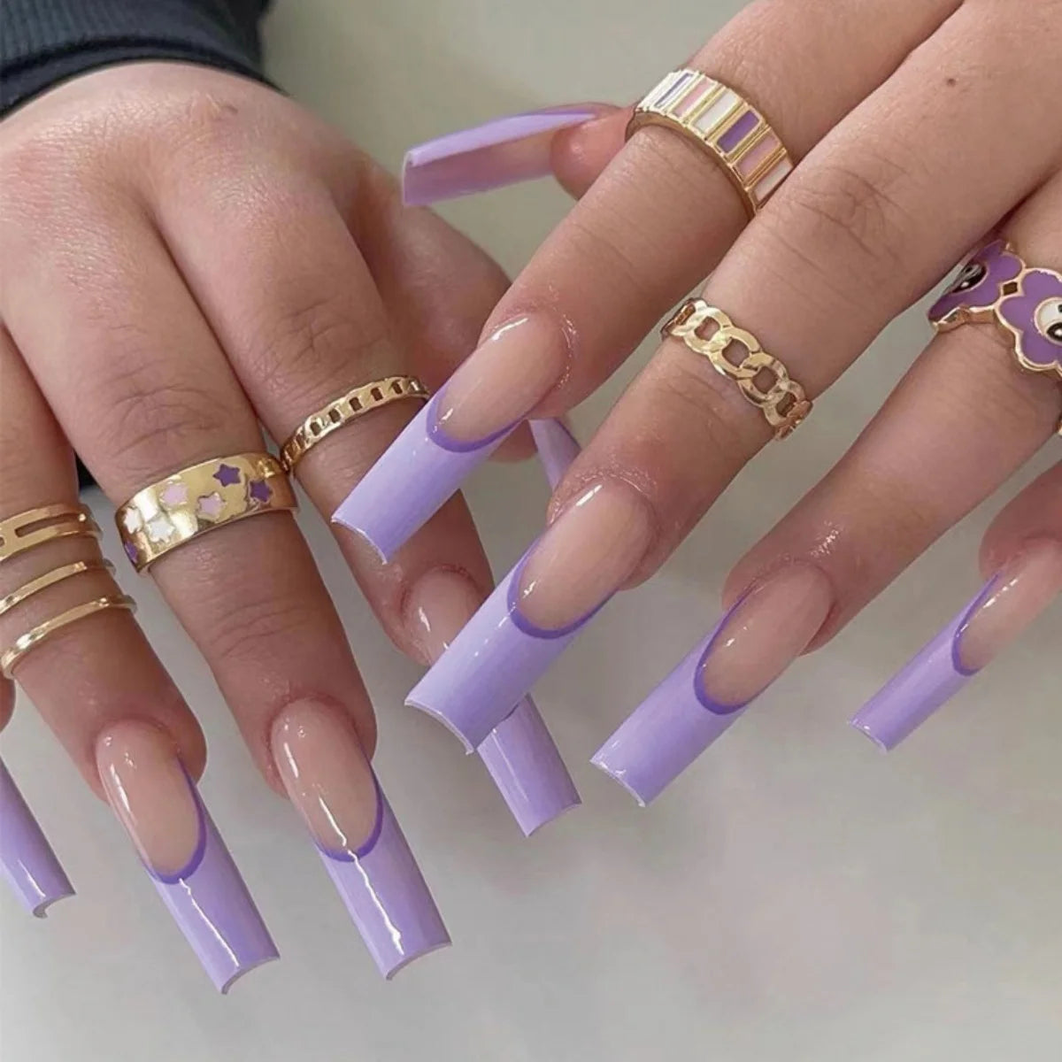 24Pcs Extra Long Square Fake Nail with Glue 3D Little Bear Bow Design False Nails White French Press on Nails Wearable Manicure