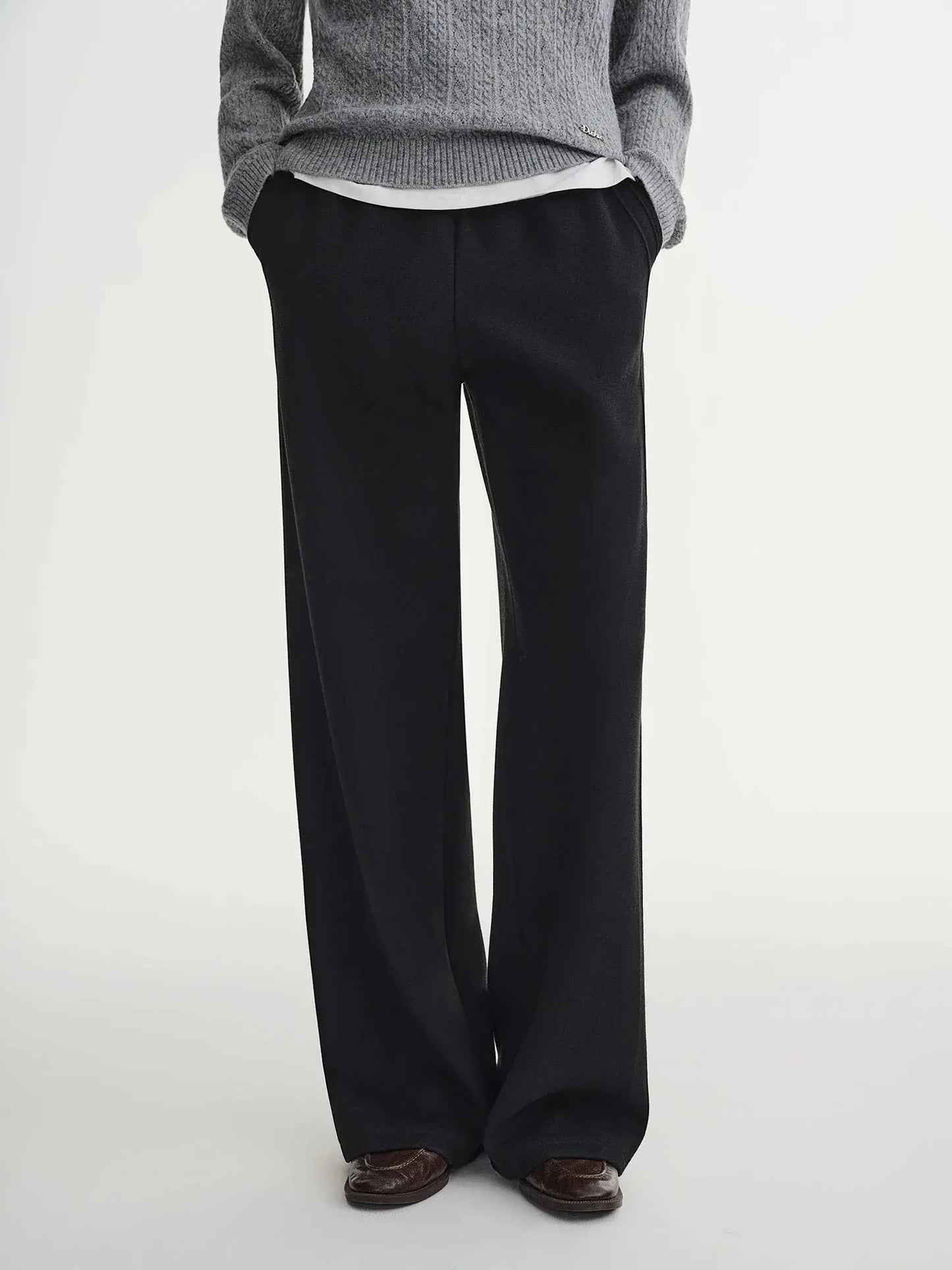 Plus Size Relaxed Wide-Leg Elastic Pants