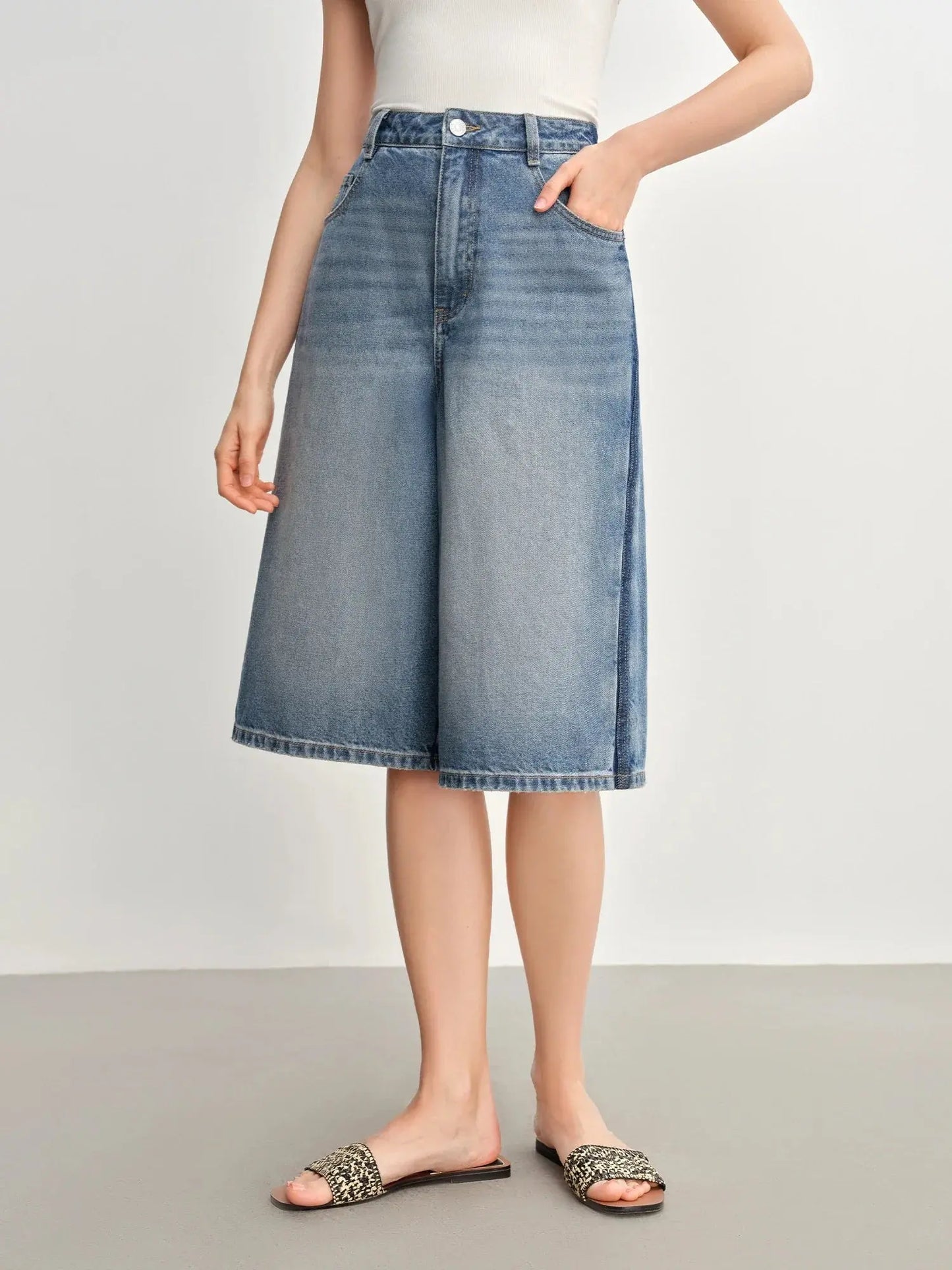 Plus Size High-Waisted Wide-Leg Casual Jeans