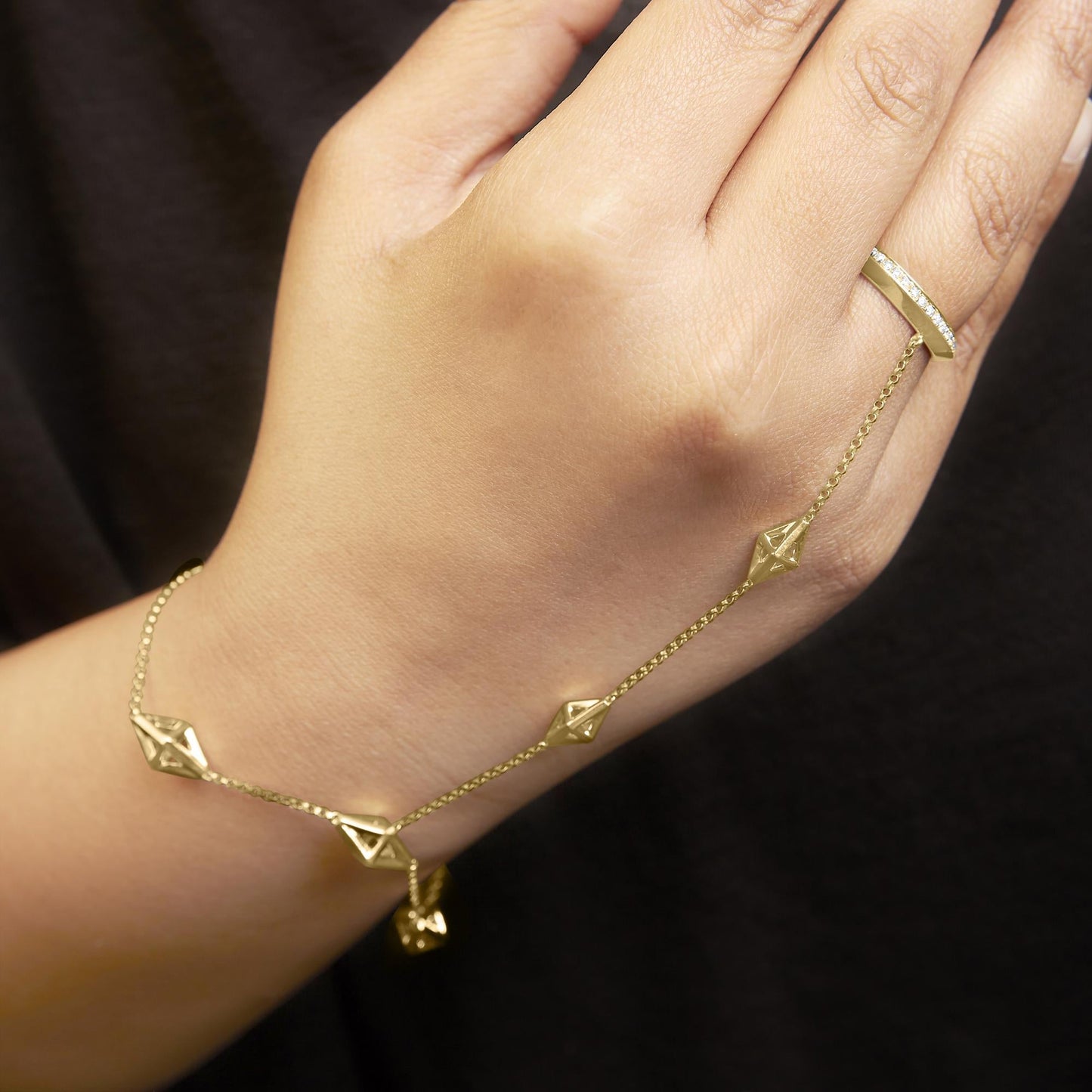 14K Yellow Gold 1/4 Cttw Diamond Ring and Bracelet Hand Chain (G-H Color, SI1-SI2 Clarity) - 7"-2