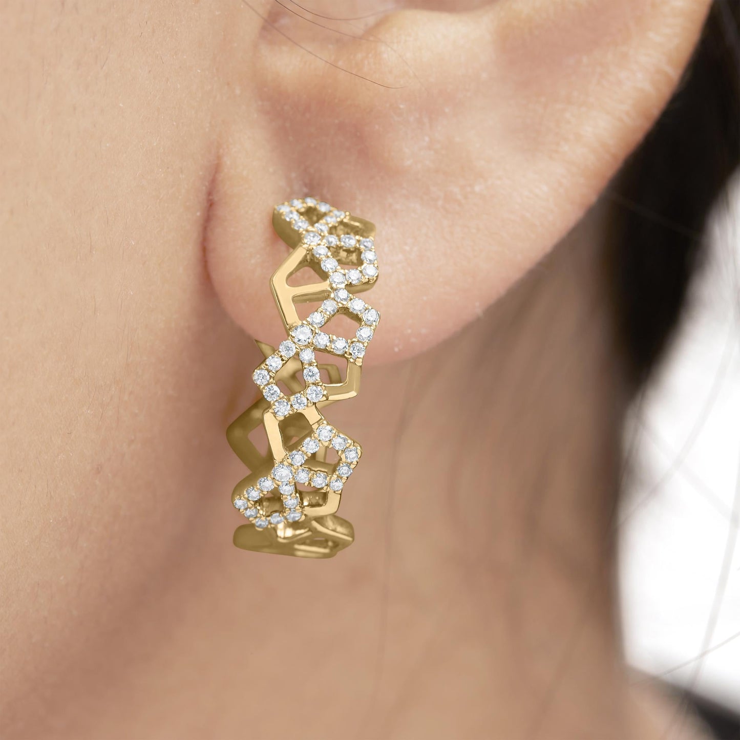 14K Yellow Gold 3/4 Cttw Diamond Honeycomb Hoop Earrings (G-H Color, SI1-SI2 Clarity) - 24MM-2