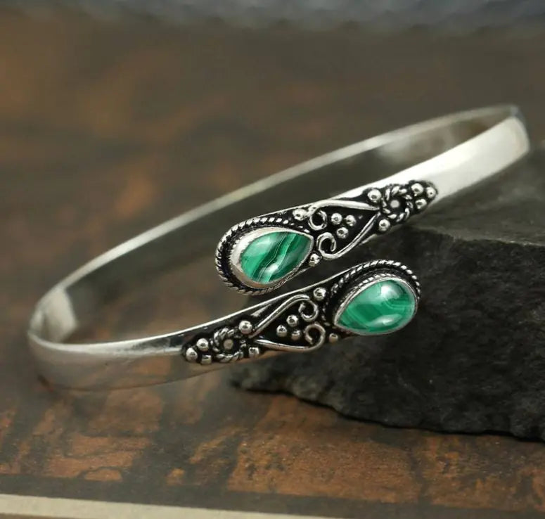 Adjustable Women's Bracelet with Green Agate