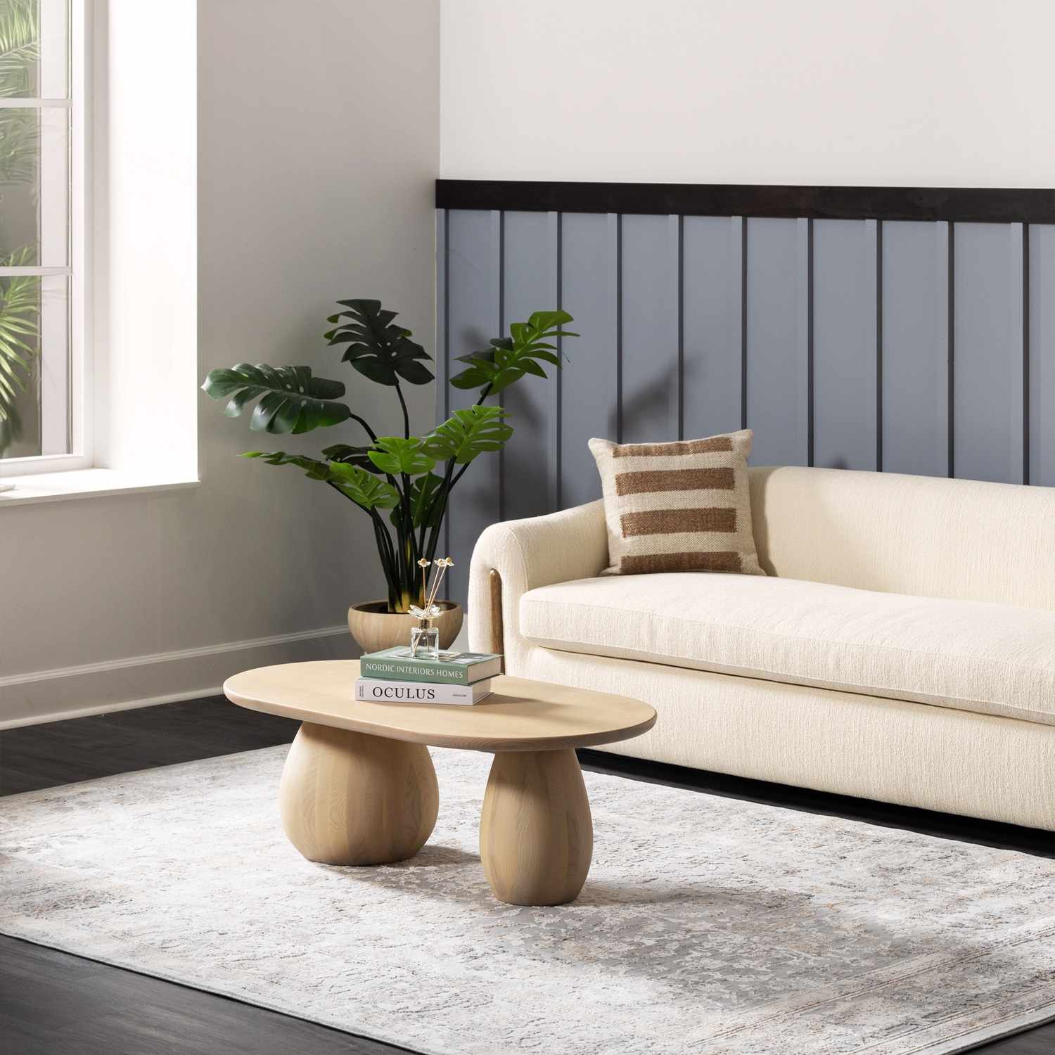 Speaks Traditional Textured Luxe Rug-2