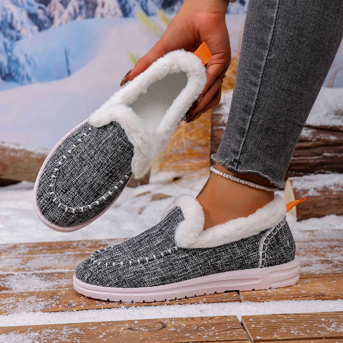 Women Slip on Flats Shoes Casual Comfortable Round Toe Designer Shoes Women New Retro Winter Snow sneakers Zapatos De Mujer