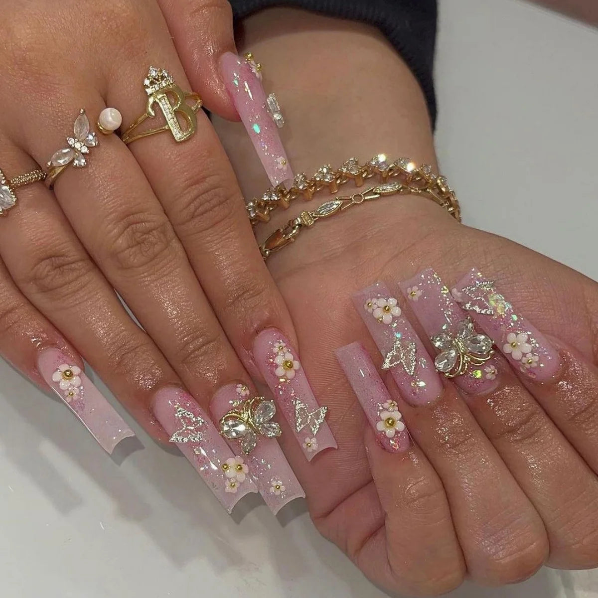24Pcs Extra Long Square Fake Nail with Glue 3D Little Bear Bow Design False Nails White French Press on Nails Wearable Manicure
