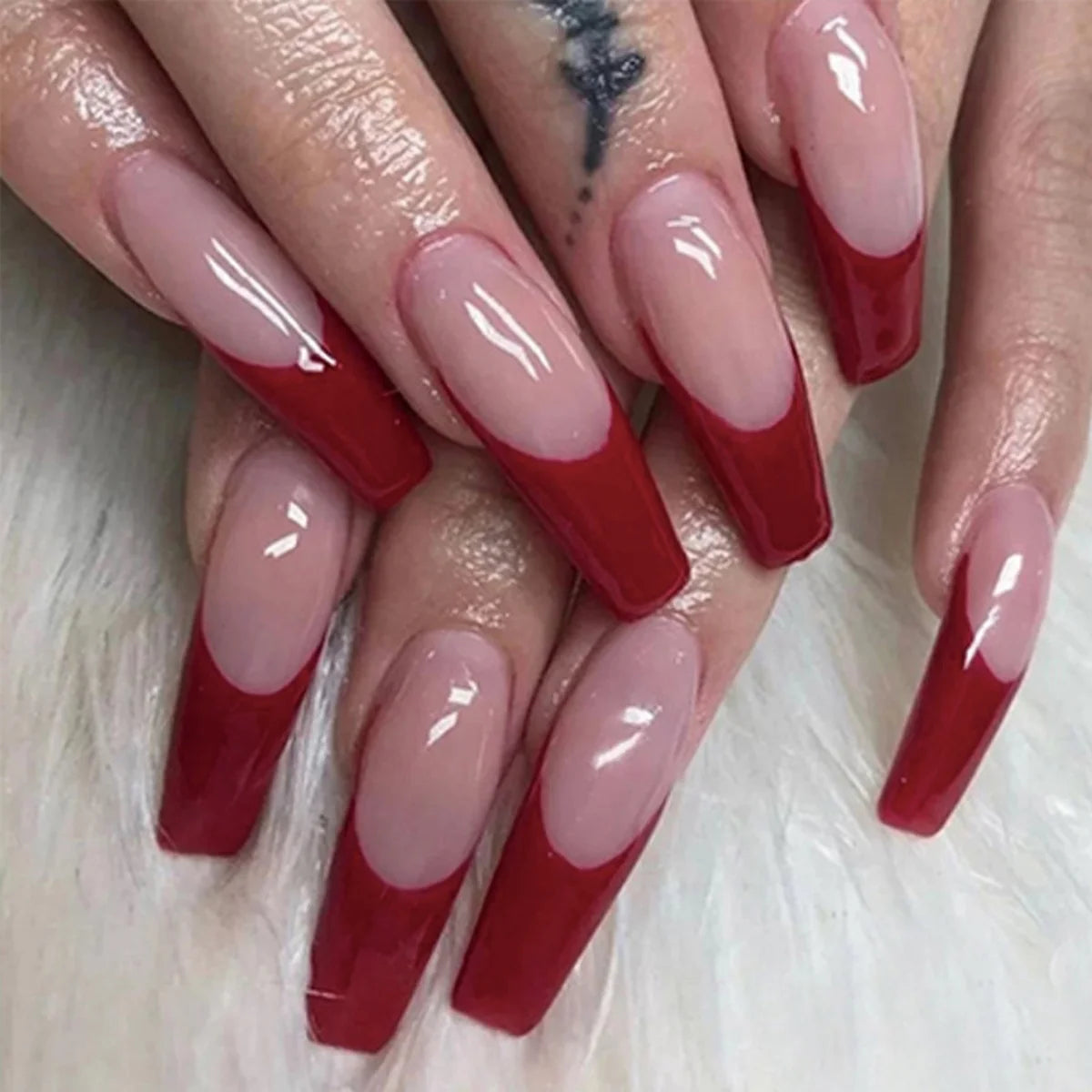24Pcs Extra Long Square Fake Nail with Glue 3D Little Bear Bow Design False Nails White French Press on Nails Wearable Manicure