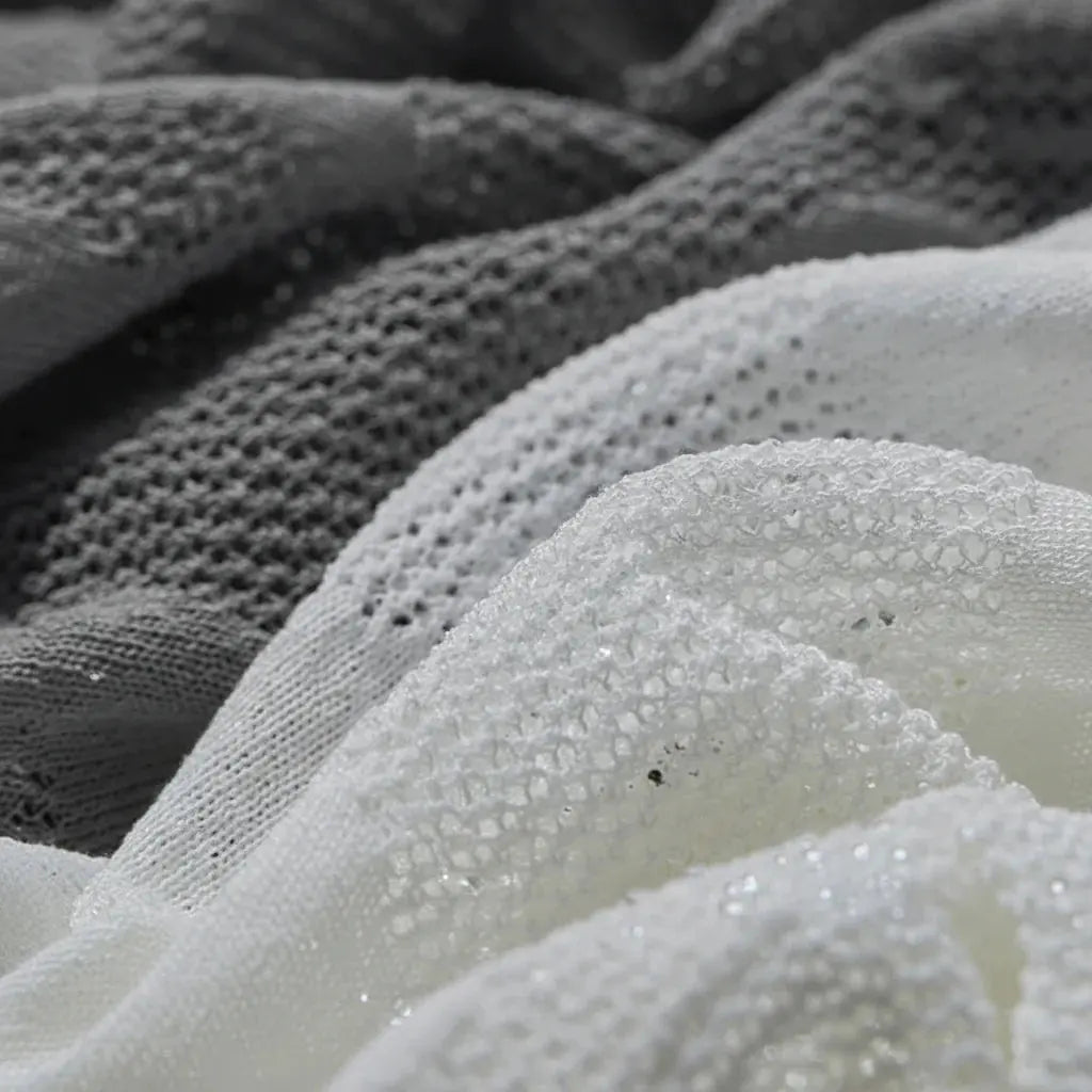 Minimalist Hollow-Out Knit Top