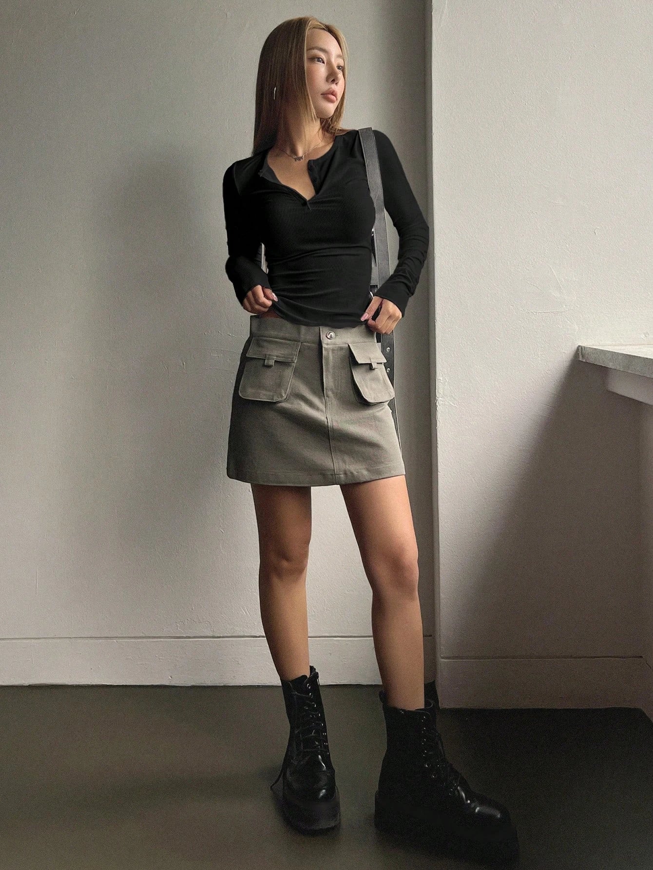 Women's Casual Solid Color Slim Fit Half-Button Long Sleeve T-shirt Commuting Rib-Knit Cropped Top Spring/Fall