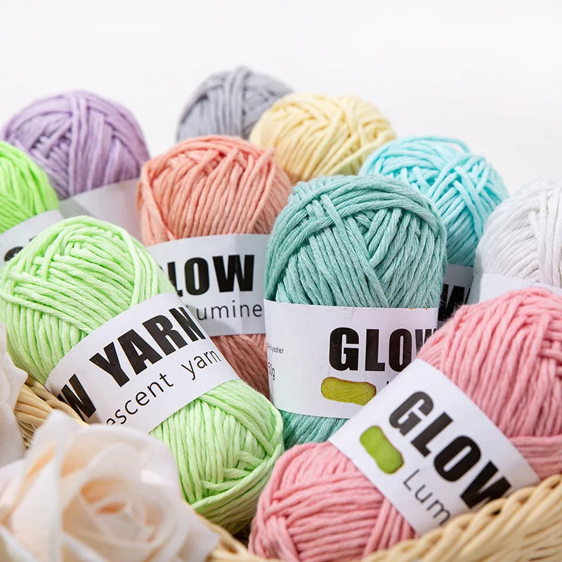 50g Novel Functional Yarn Glow In The Dark Polyester Luminous Chunky Yarn 2mm for Hand Knitting Carpet Sweater Hat Wool Yarn 80m