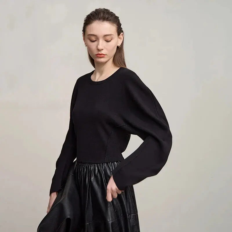 Minimalist O-Neck Pullover Sweater