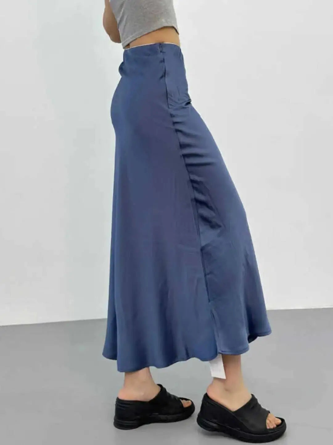 2026 Summer New High Waist Wrap Hip Slim Half Length Skirt Women Design Sense Niche Leisure Solid A-line Fishtail Skirt V38V