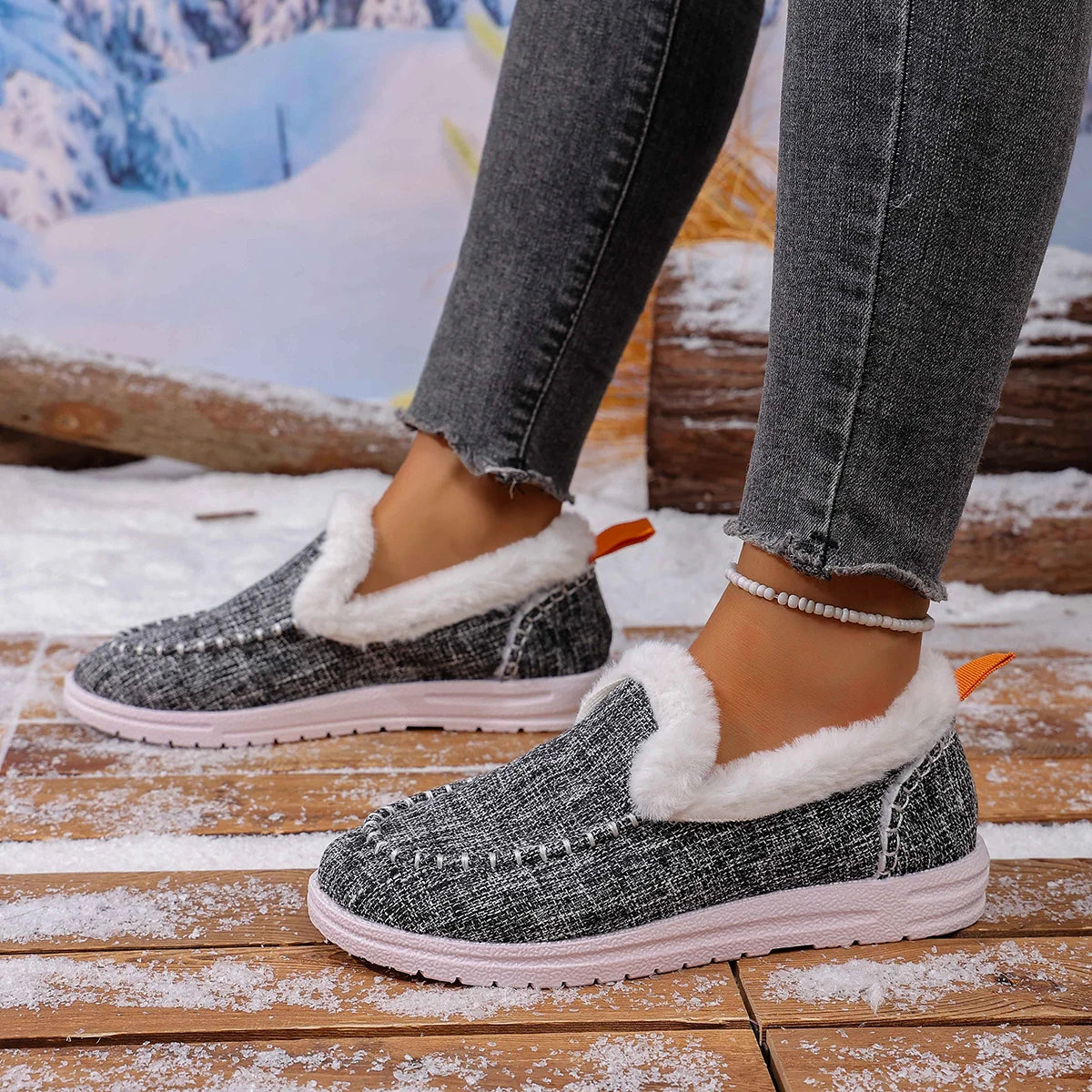 Women Slip on Flats Shoes Casual Comfortable Round Toe Designer Shoes Women New Retro Winter Snow sneakers Zapatos De Mujer