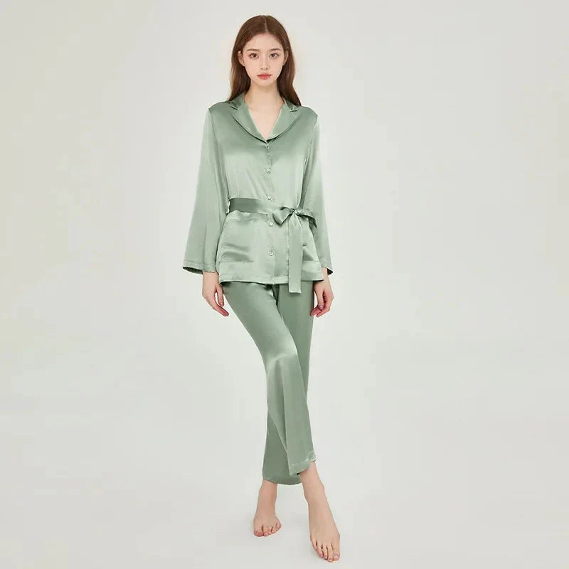 Women’s Mulberry Silk Button-Down PJs Diamond Trim Set