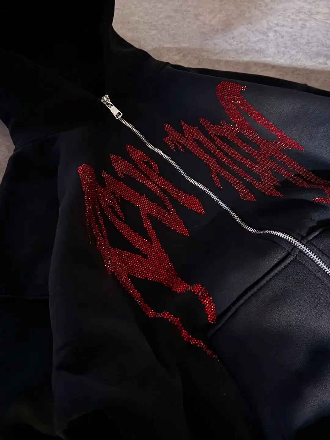 Rhinestone Gothic Hoodie Unisex Black Zip Up Sweatshirt Crystal Filled Letter Print Red White Color Men Streetwear Hip Hop Top