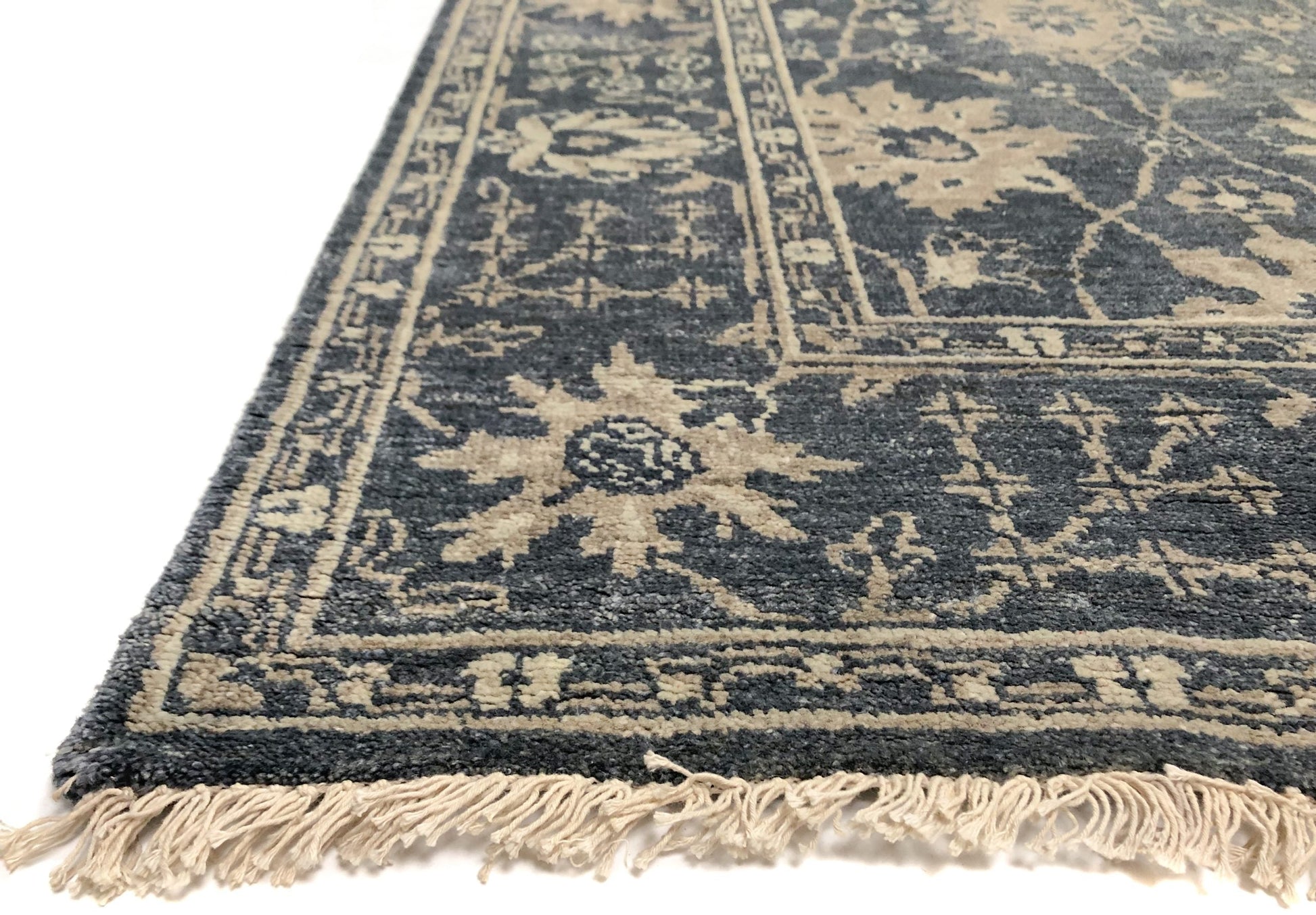 Indo-Oushak Design (6' Square) blue-3