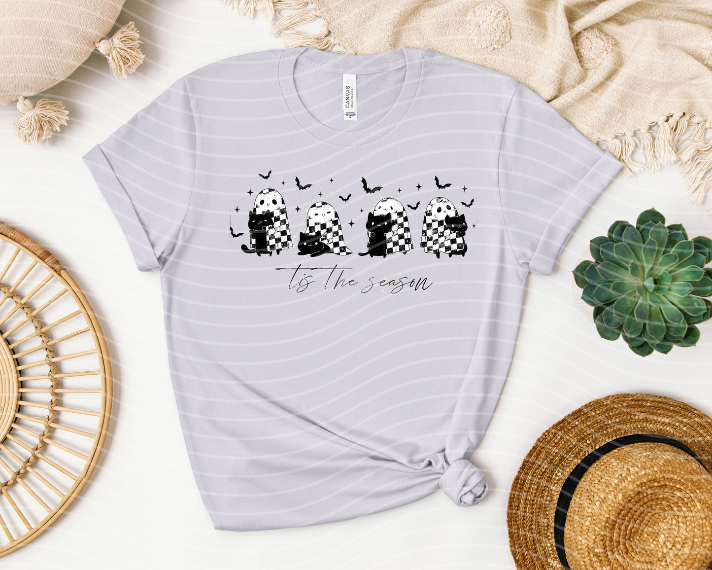 Tis the Season Graphic Tee