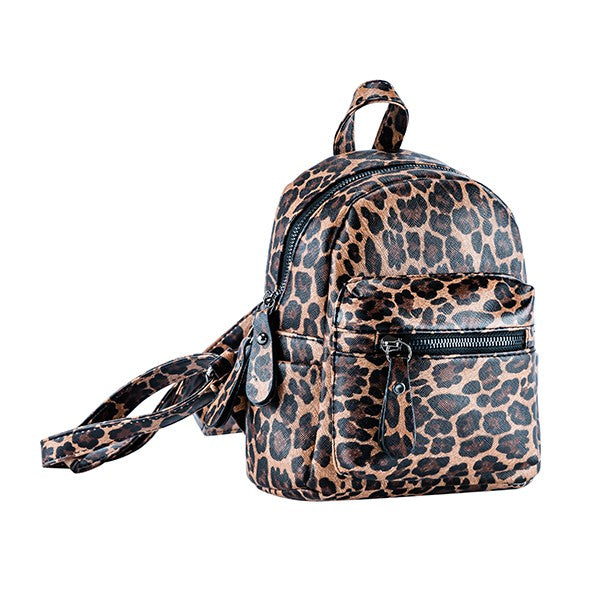 TRAVEL SMALL LEOPARD PRINT PU BACKPACK Make a bold statement with this Y2K-inspired leopard print backpack. Crafted from durable PU leather, it’s compact, trendy, and built to keep your essentials close—whether you’re heading to class or exploring the city.