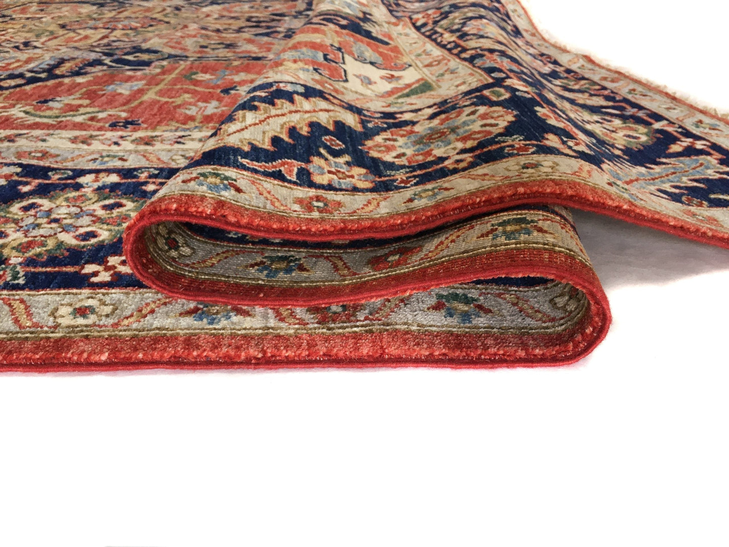 Serapi (9'00"x11'07") red/ivory/navy-4