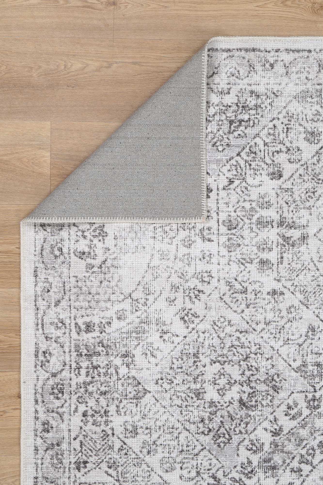 Versailles Winter modern in Grey : Runner Rug-3