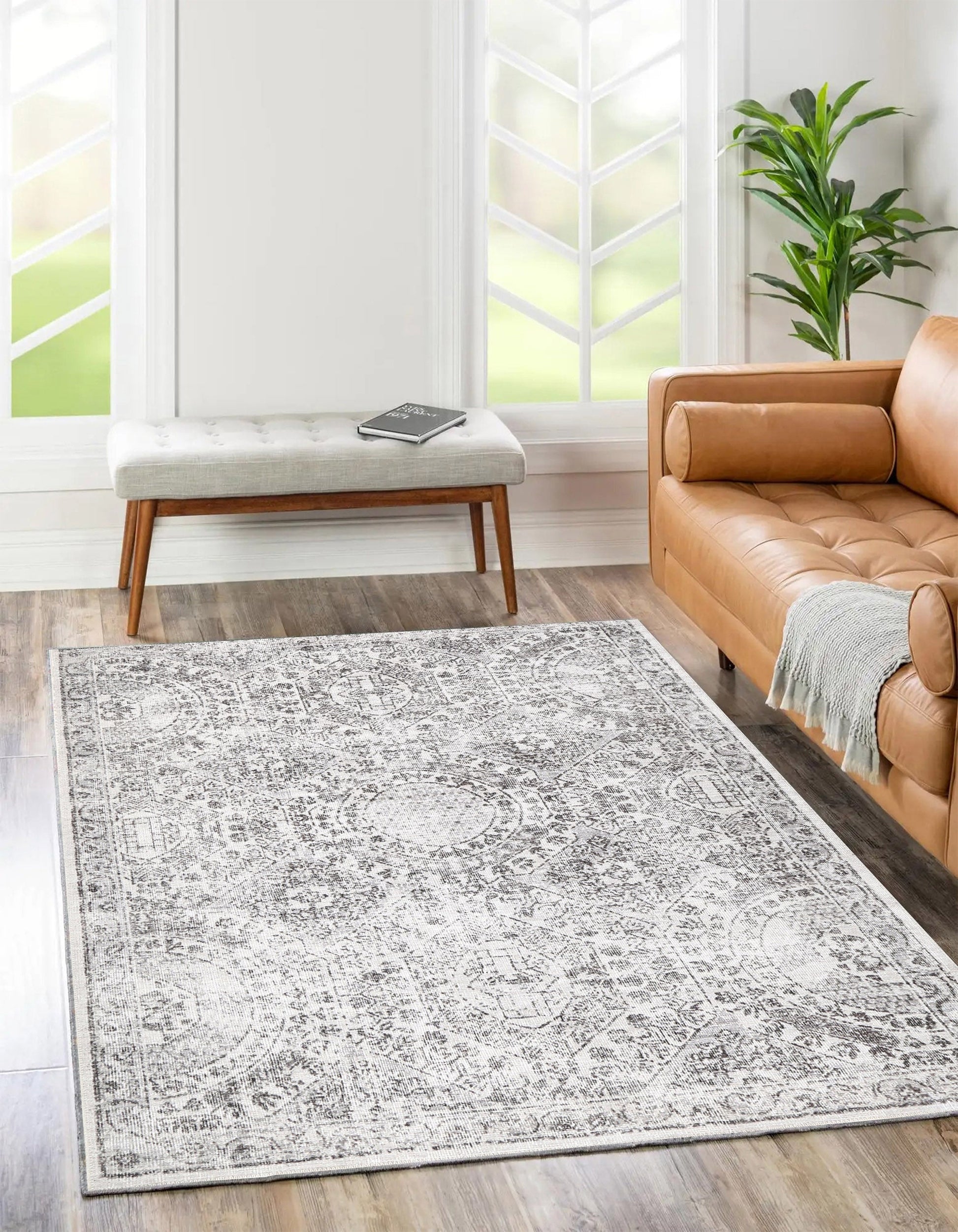 Versailles Winter modern in Grey Rug-1