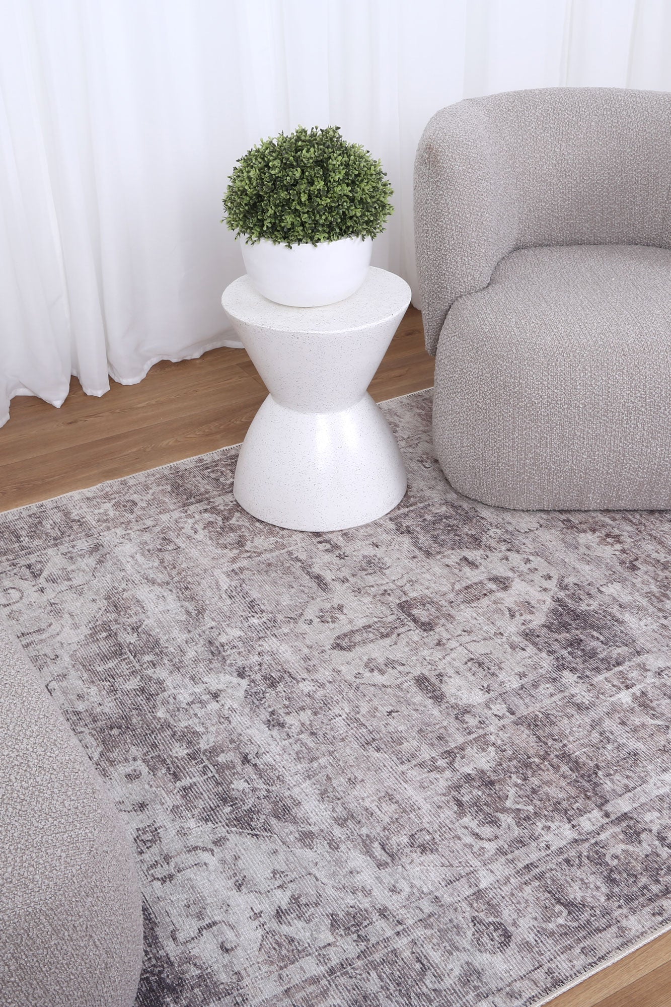 Chateau Machine washable in Grey Rug-2