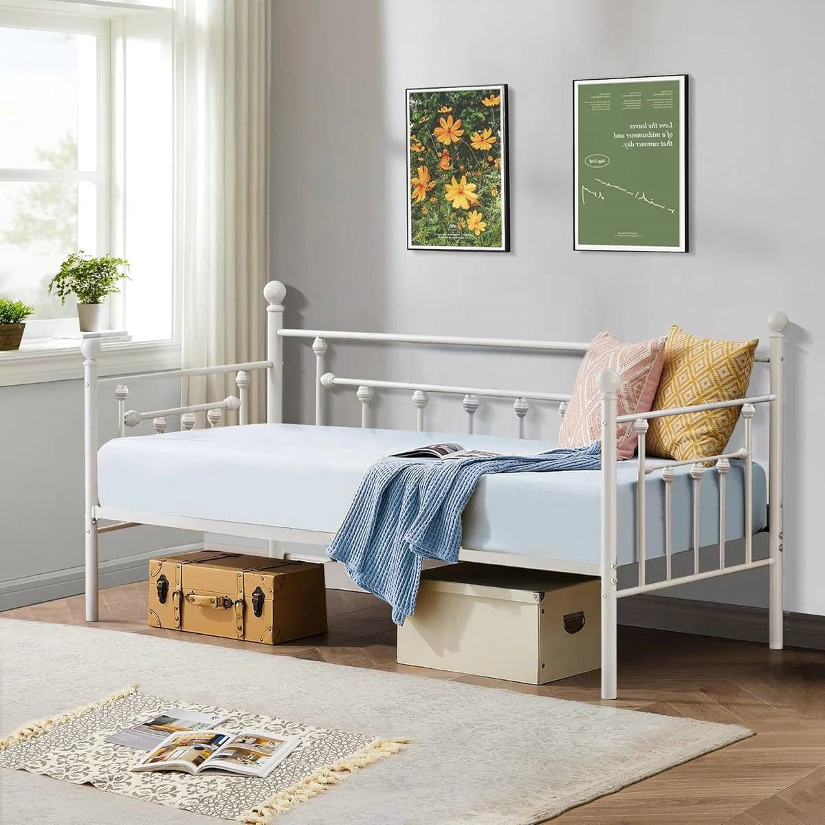 Twin size Farmhouse Daybed Frame in White Metal Finish-2