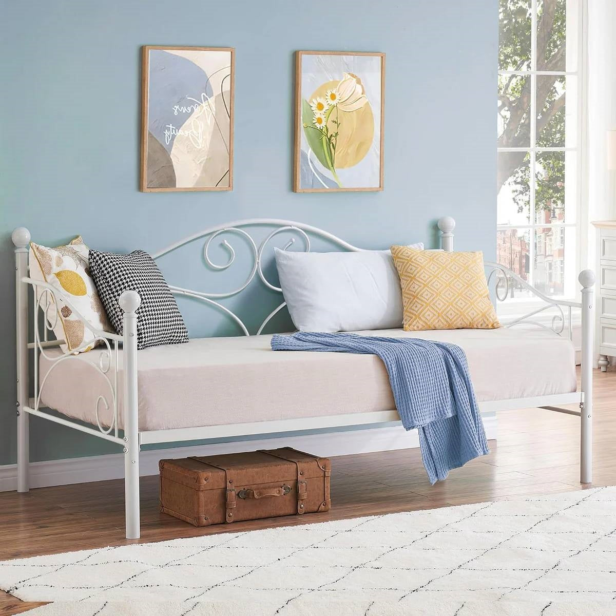 Twin size Classic Heavy Duty Steel Day Bed Frame in White Metal Finish-1