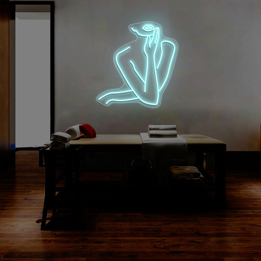 Women Pose Neon Sign | CNUS014514