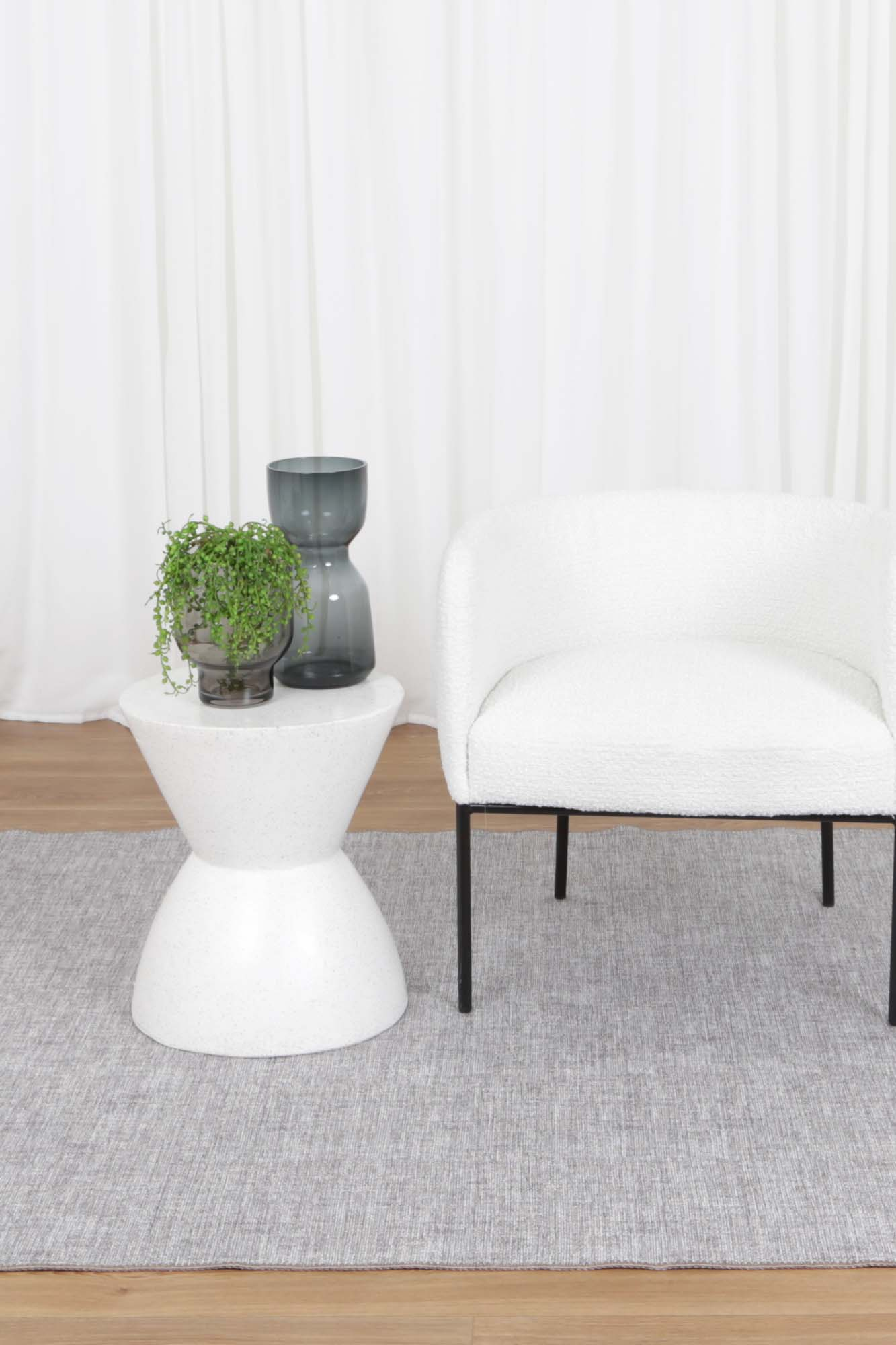 Urban Zinc Solid Area in Grey Rug-3