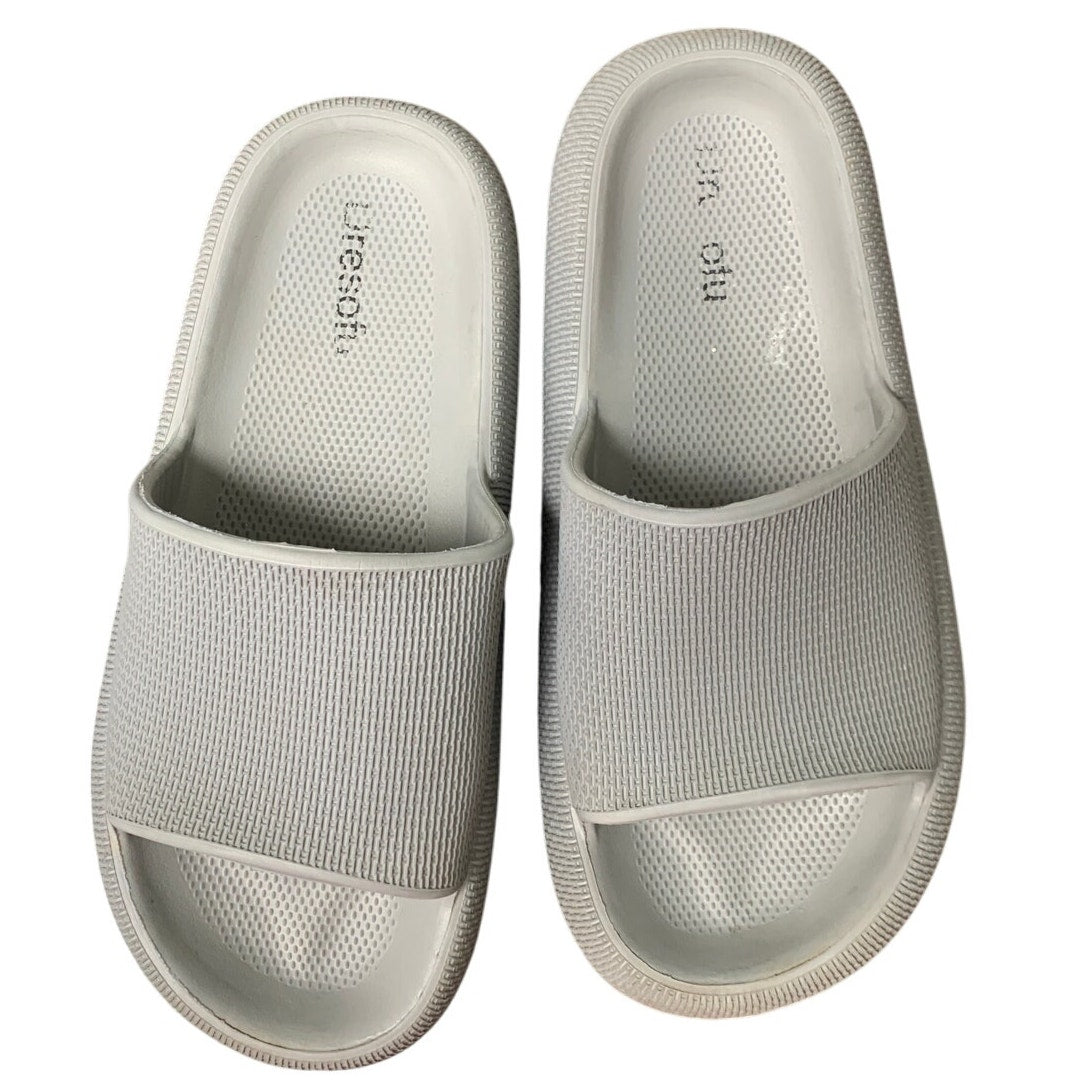 Mens Size 9.5 Gray Slide On Sandals Open Round Toe Thick Sole Shower Clog Shoes