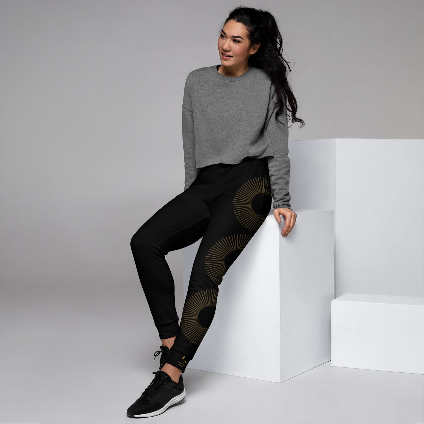 Nubian Luxe Joggers – Black & Gold for Women