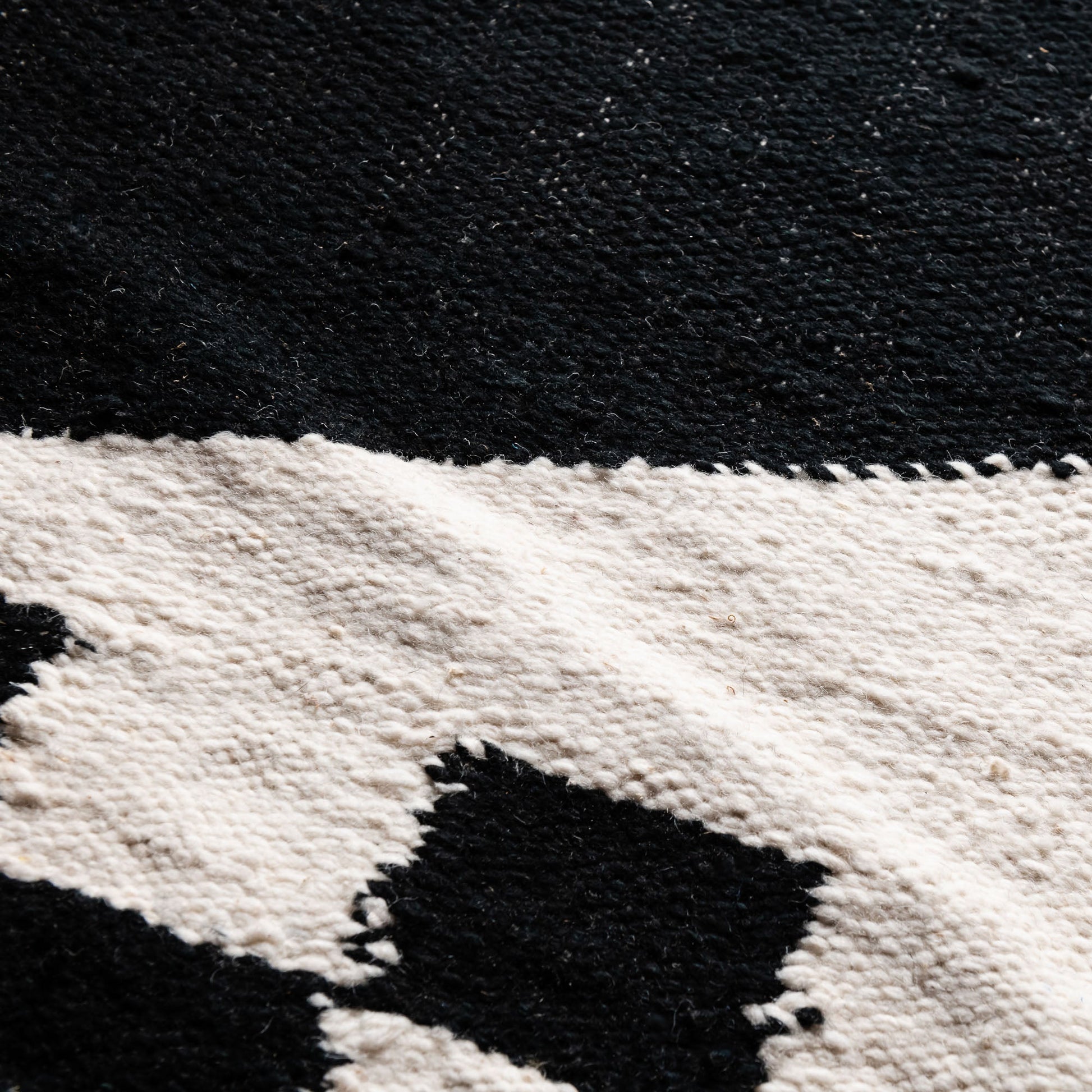Alya - Flatweave Moroccan rug-2