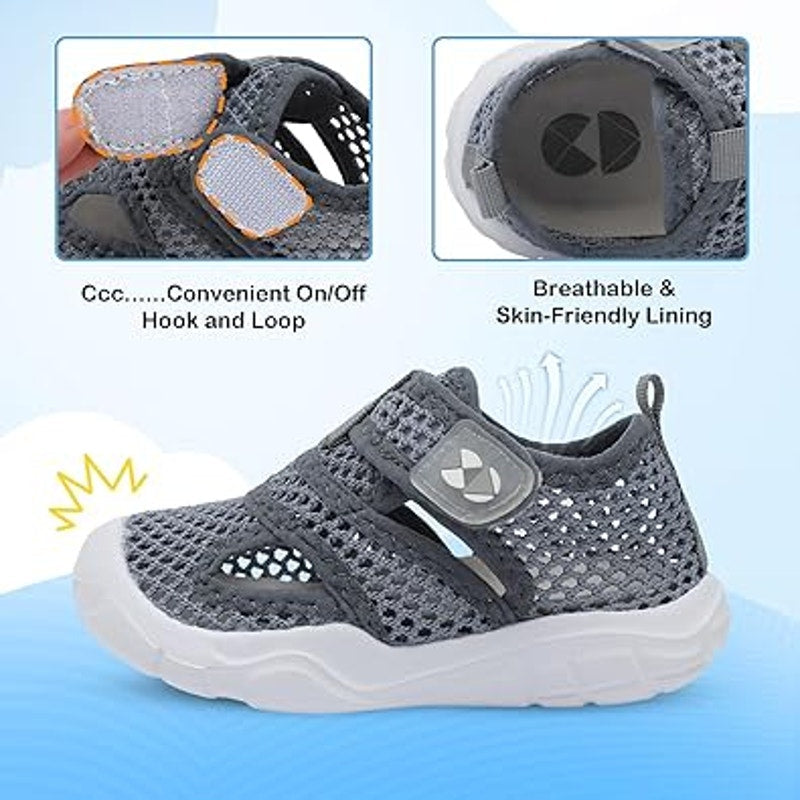 Centipede Demon Toddler Boys Size 9 Gray Water Sandal Latch & Hook Close Shoes