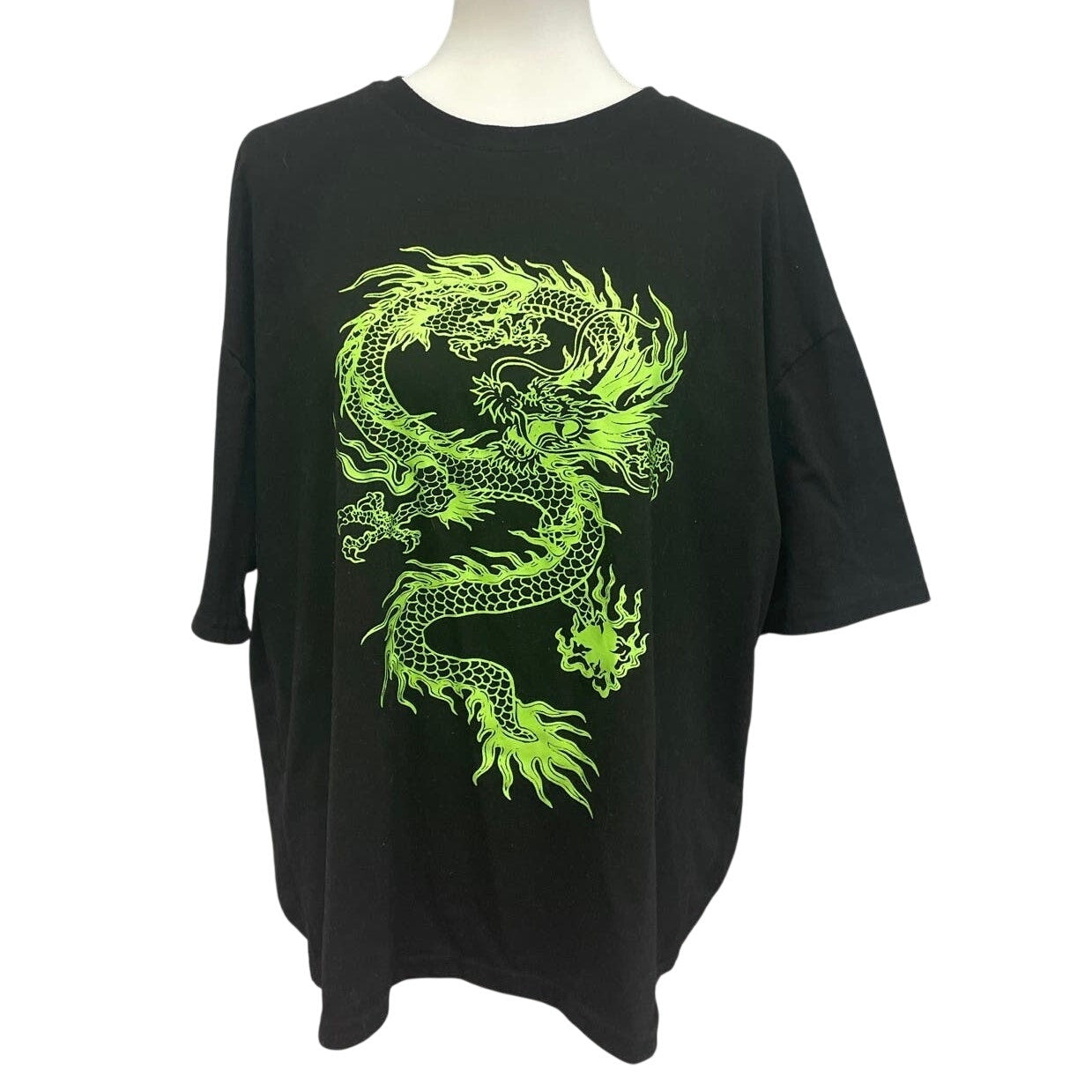 SHEIN Mens Small Medieval Dragon Graphic Print Short Sleeve PolyCotton Tee
