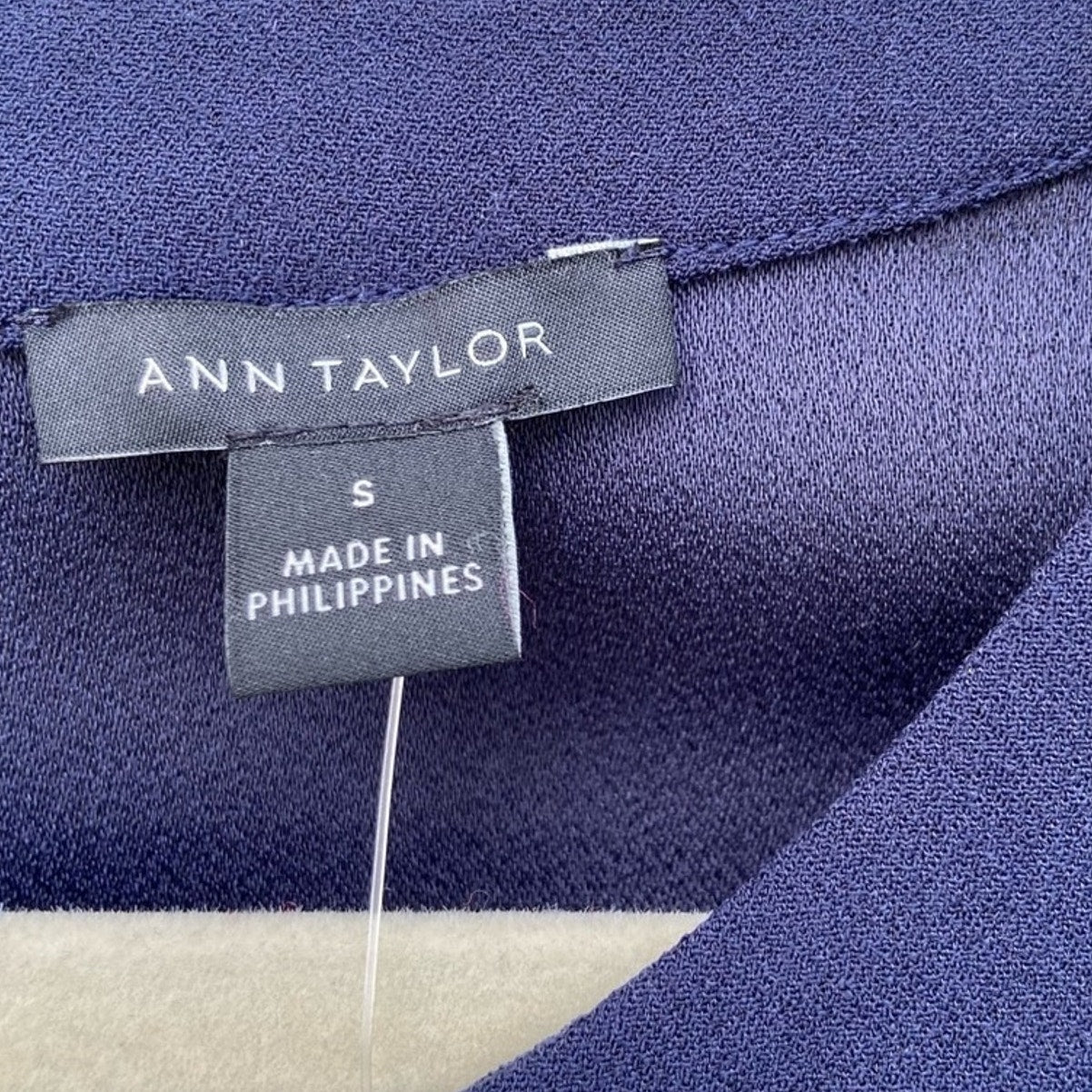 NWT New Ann Taylor Womens Small Navy Blue Faux Pearl Accent Short Sleeve Blouse