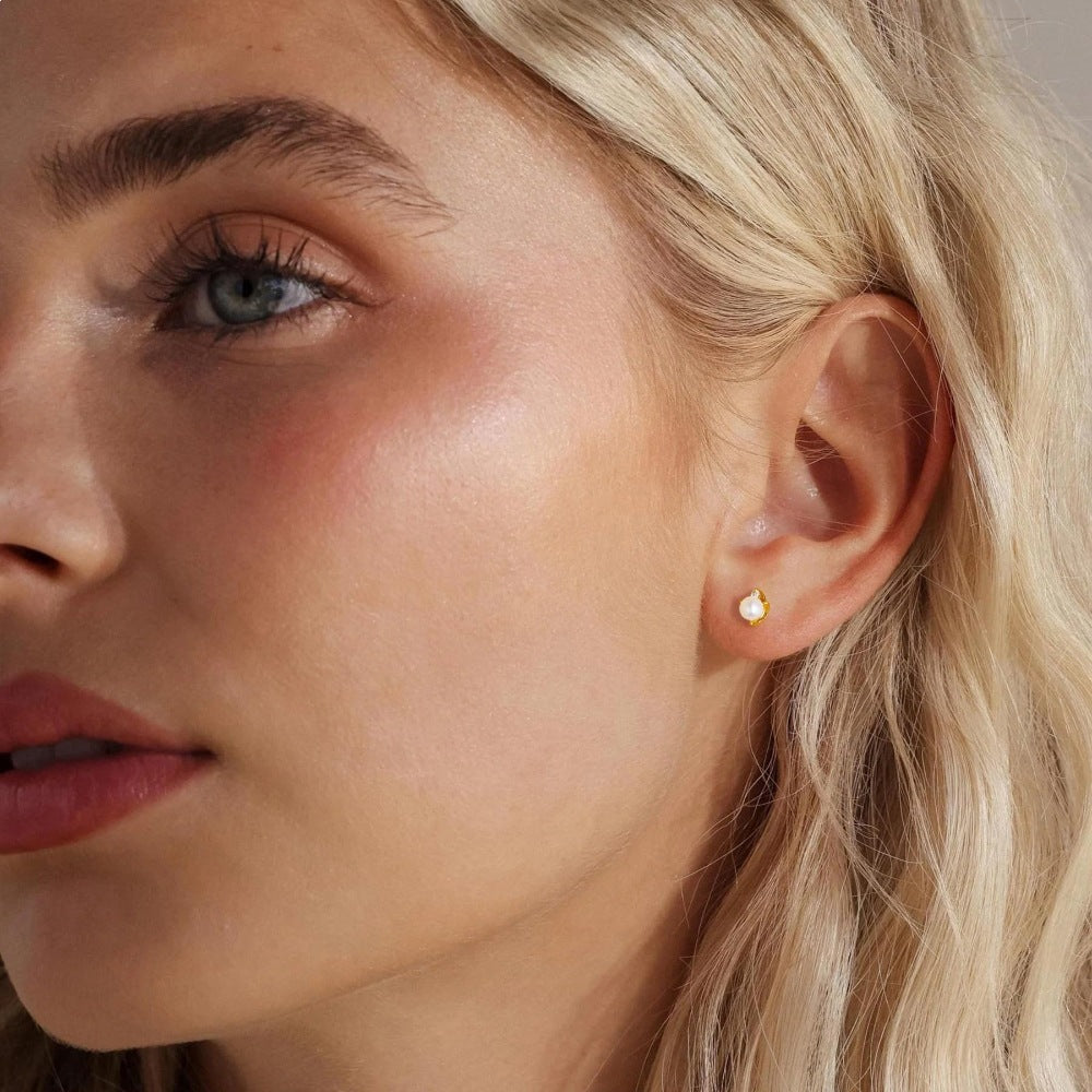 Stylish Simple And Versatile Ear Studs