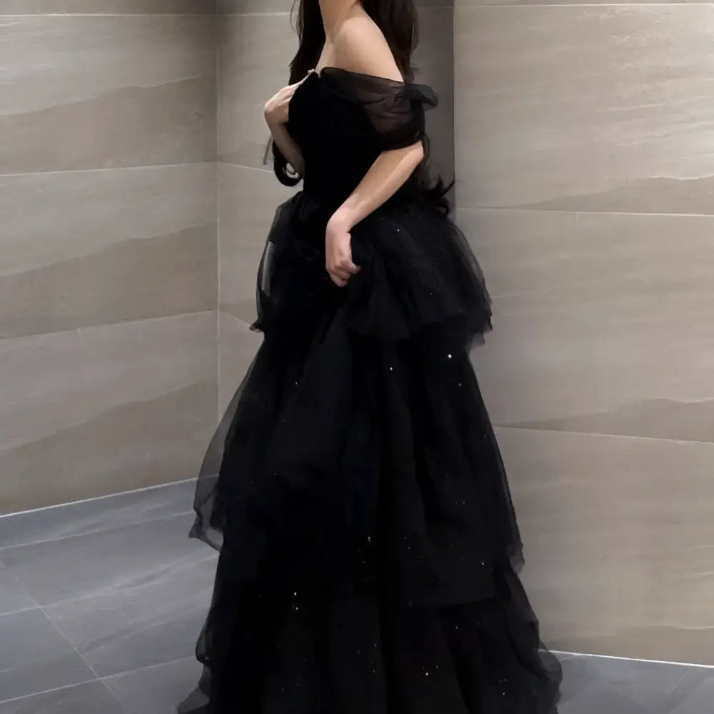 Black Velvet and Tulle Light Luxury Evening Dress