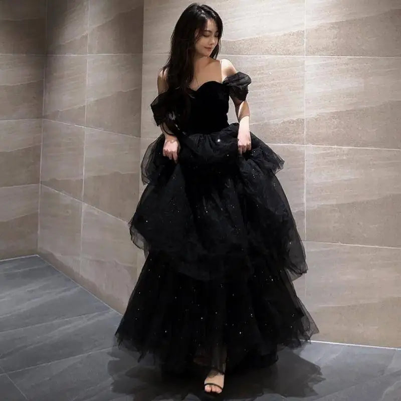 Black Velvet and Tulle Light Luxury Evening Dress