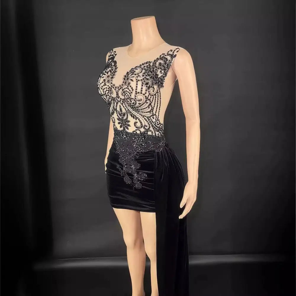 Black Velvet Luxury Evening Dress with Side Train