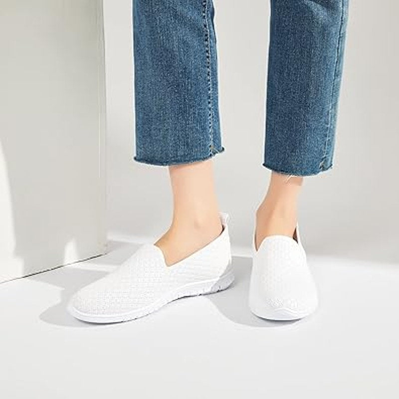 Babudog Womens Size 7 White Mesh Slide On Breathable Comfort Walking Shoes