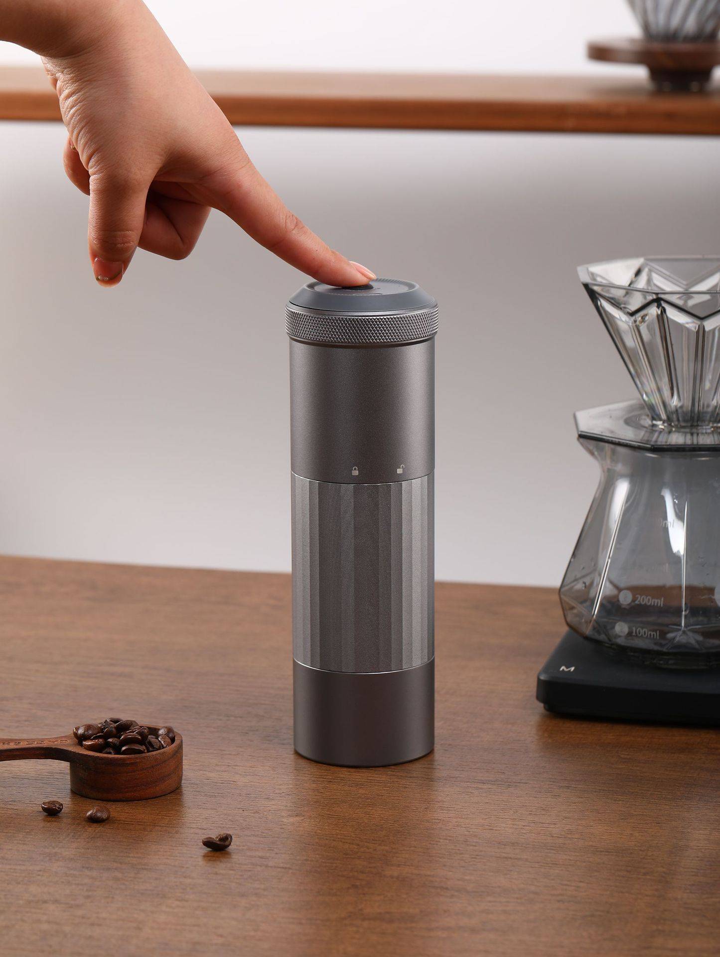 Portable Electric Coffee Grinder – USB Rechargeable & Wireless-2